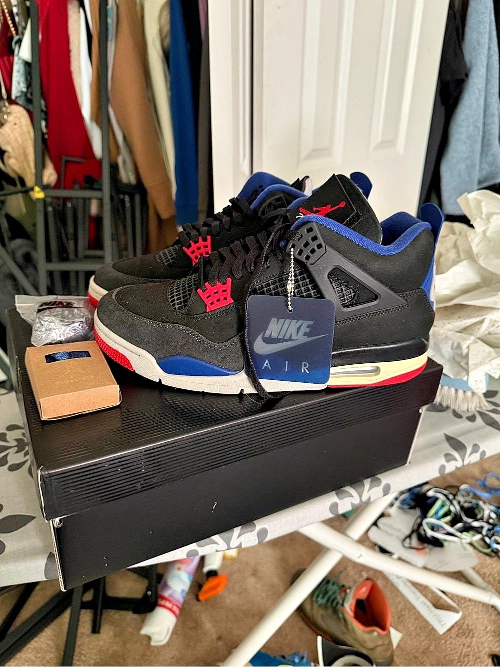 Nike Air Jordan 4 Retro RARE AIR 
' Black & Blue Sneakers